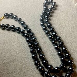 JOAN RIVERS faux pearl HAND KNOTTED GRAY GLASS BEAD 30" 9mm NECKLACE